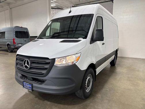 2025 Mercedes-Benz Sprinter 2500 High Roof