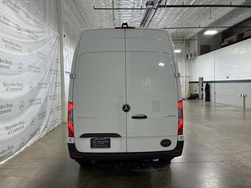 2025 Mercedes-Benz Sprinter 2500 High Roof