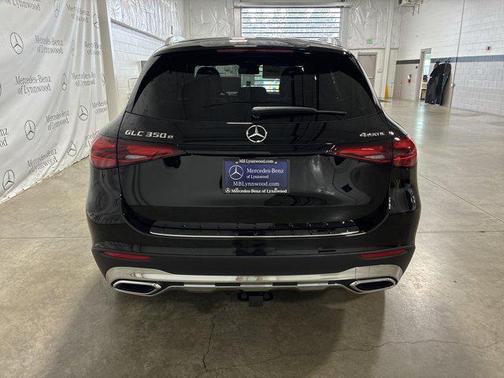 2025 Mercedes-Benz GLC 350e Base