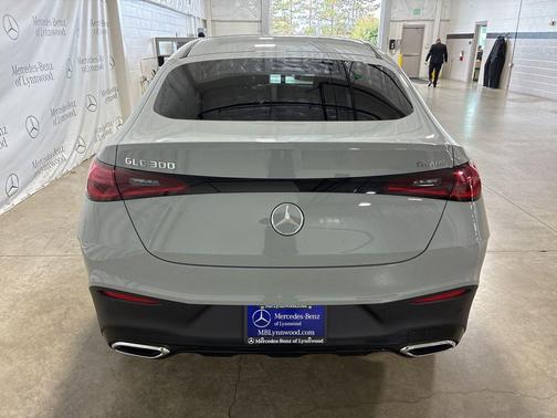 2026 Mercedes-Benz GLC 300 4MATIC Coupe