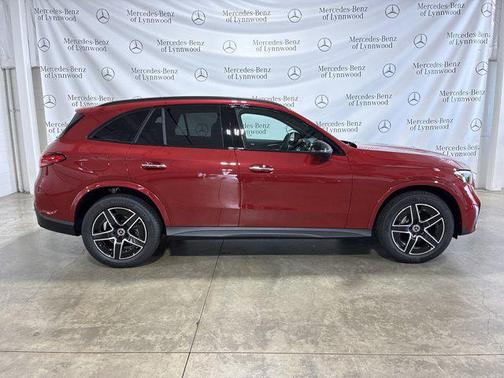 2025 Mercedes-Benz GLC 300 4MATIC