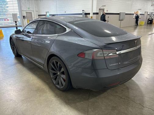 2016 Tesla Model S P90D