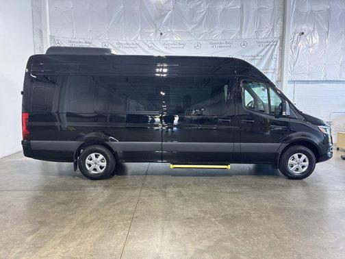 2025 Mercedes-Benz Sprinter 2500 High Roof