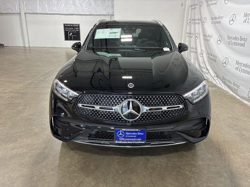 2026 Mercedes-Benz GLC 300 4MATIC