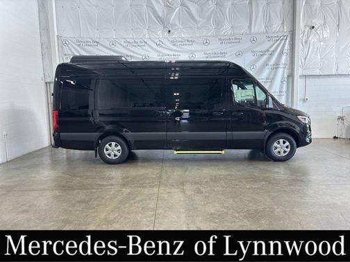 2025 Mercedes-Benz Sprinter 2500 High Roof