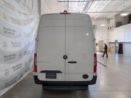 2024 Mercedes-Benz Sprinter 2500 High Roof