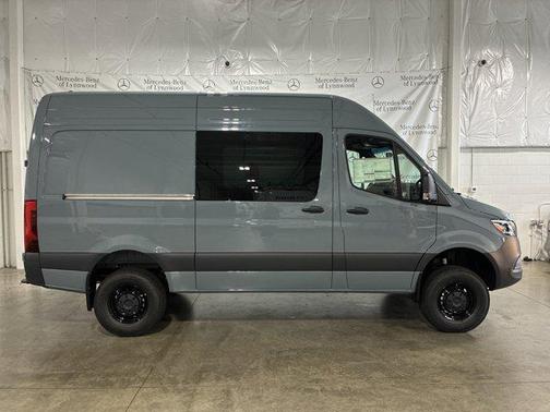 2025 Mercedes-Benz Sprinter 2500 High Roof