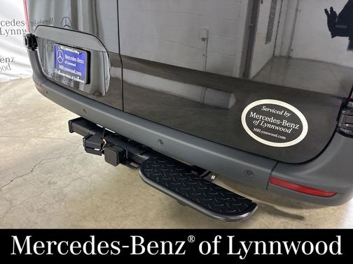 Obsidian Black Metallic 2026 Mercedes-Benz Sprinter 2500 Cargo 144 WB