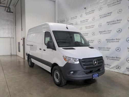 2025 Mercedes-Benz Sprinter 2500 Standard Roof