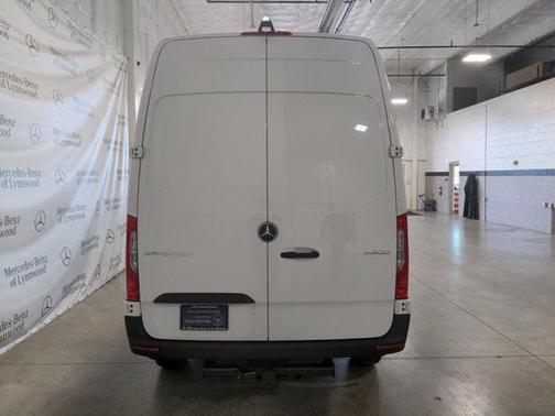 2025 Mercedes-Benz Sprinter 2500 High Roof