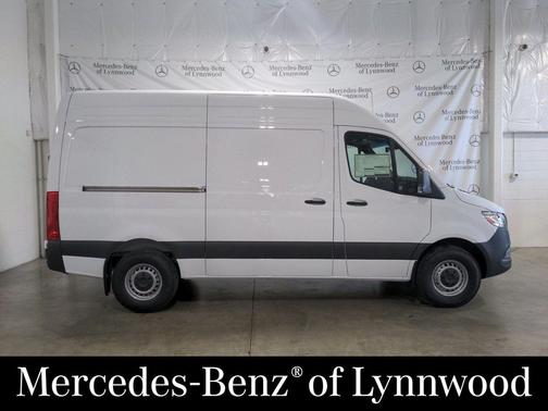 2025 Mercedes-Benz Sprinter 2500 Standard Roof