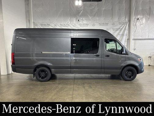 2025 Mercedes-Benz Sprinter 2500 High Roof