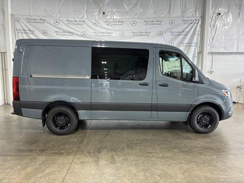 2025 Mercedes-Benz Sprinter 2500 High Roof