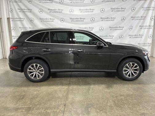 2025 Mercedes-Benz GLC 300 4MATIC