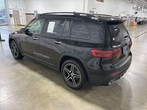 2025 Mercedes-Benz GLB 250 4MATIC