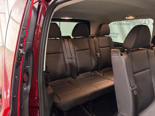 2023 Mercedes-Benz Metris Base