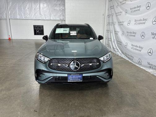 2025 Mercedes-Benz GLC 350e Base