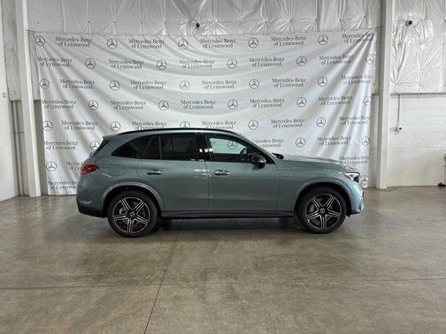 2025 Mercedes-Benz GLC 350e Base