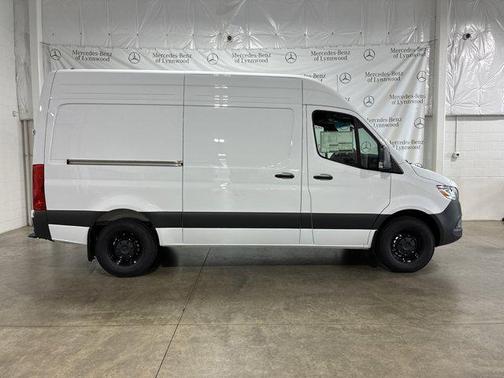 2025 Mercedes-Benz Sprinter 2500 High Roof