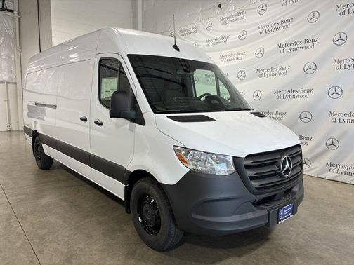 2025 Mercedes-Benz Sprinter 2500 High Roof