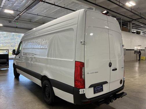 2025 Mercedes-Benz Sprinter 2500 High Roof