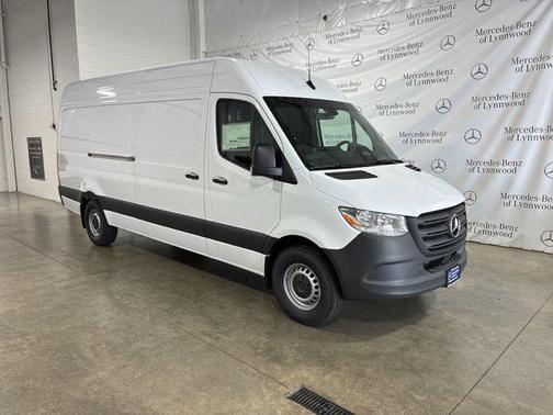 2025 Mercedes-Benz Sprinter 2500 High Roof