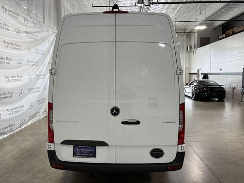 2025 Mercedes-Benz Sprinter 2500 High Roof