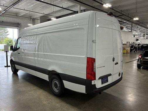 2025 Mercedes-Benz Sprinter 2500 High Roof