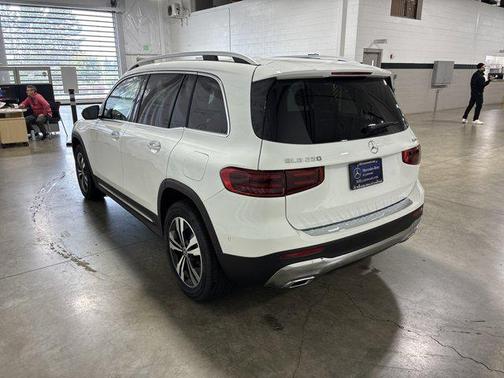 2025 Mercedes-Benz GLB 250 4MATIC