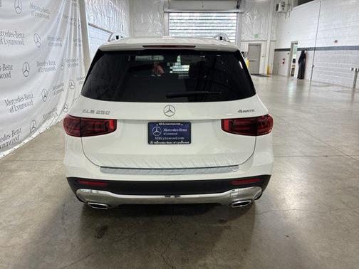2025 Mercedes-Benz GLB 250 4MATIC