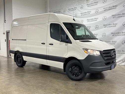 2025 Mercedes-Benz Sprinter 2500 Standard Roof