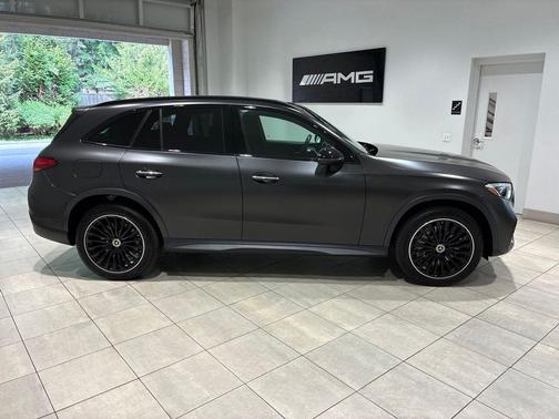 MANUFAKTUR Graphite Grey Magno 2025 Mercedes-Benz GLC 350e Base