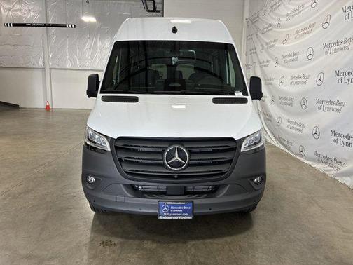 2025 Mercedes-Benz Sprinter 2500 High Roof