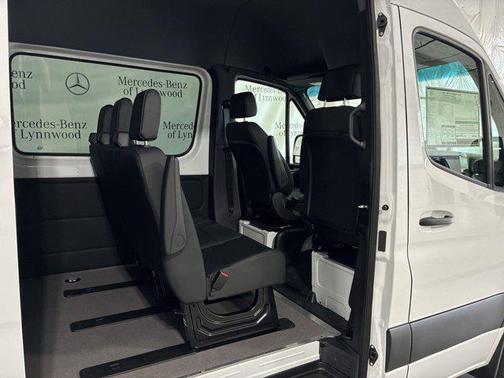 2025 Mercedes-Benz Sprinter 2500 High Roof