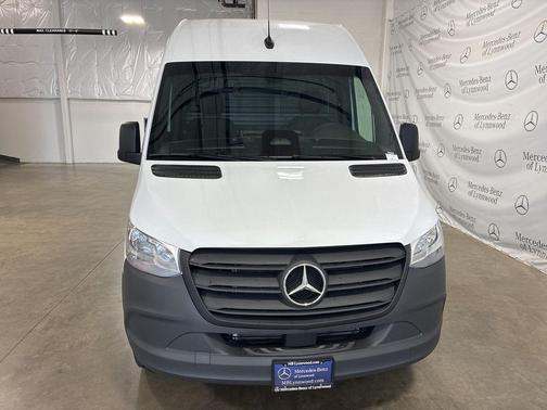 2025 Mercedes-Benz Sprinter 2500 Standard Roof
