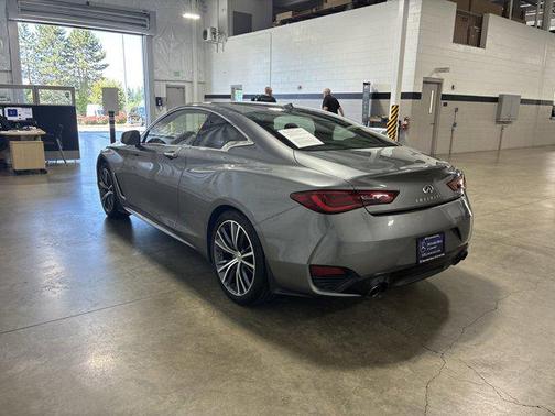2017 INFINITI Q60 2.0t Premium