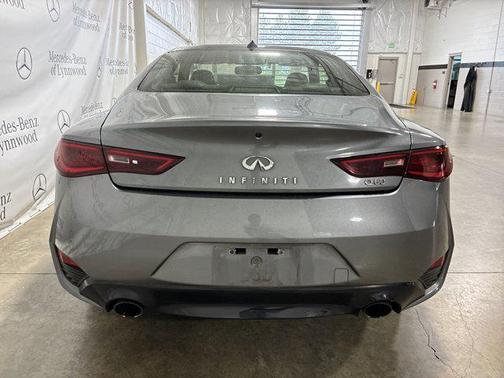 2017 INFINITI Q60 2.0t Premium