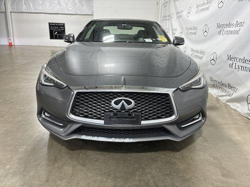 2017 INFINITI Q60 2.0t Premium