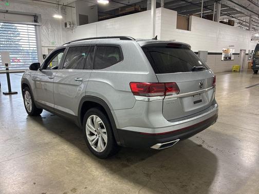 2021 Volkswagen Atlas 3.6L SE w/Technology