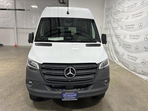 2025 Mercedes-Benz Sprinter 2500 High Roof