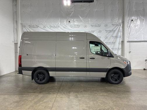 2025 Mercedes-Benz Sprinter 2500 High Roof