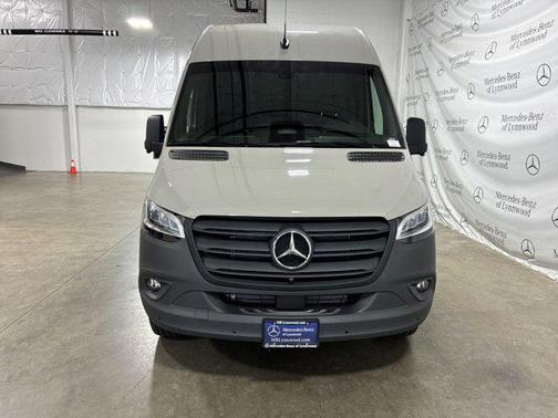 2025 Mercedes-Benz Sprinter 2500 High Roof
