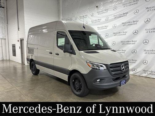 2025 Mercedes-Benz Sprinter 2500 High Roof