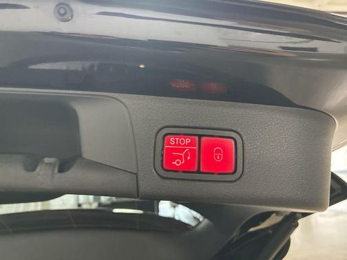 2025 Mercedes-Benz GLB 250 4MATIC