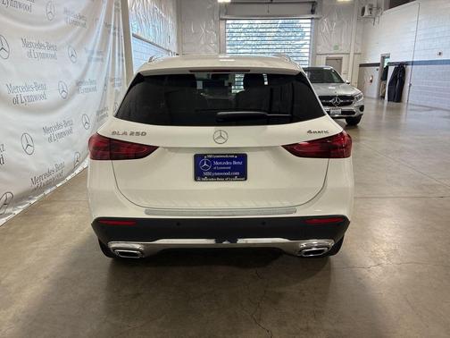 2025 Mercedes-Benz GLA 250 4MATIC