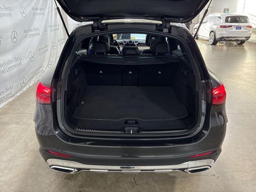 2025 Mercedes-Benz GLC 300 4MATIC