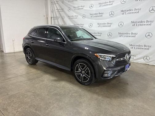 2025 Mercedes-Benz GLC 300 4MATIC