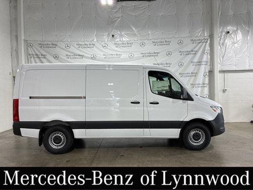 2025 Mercedes-Benz Sprinter 2500 Standard Roof