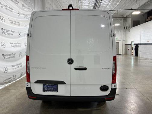 2025 Mercedes-Benz Sprinter 2500 Standard Roof