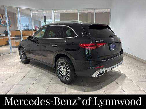 Black 2026 Mercedes-Benz GLC 300 4MATIC